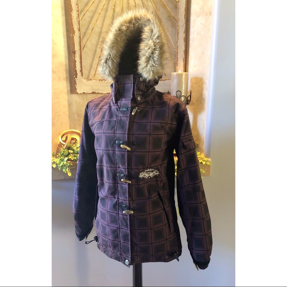 EUC Millennium Three (M) Snowboard Jacket